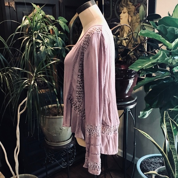 Buckle lavender boho lace peasant top - Picture 4 of 7